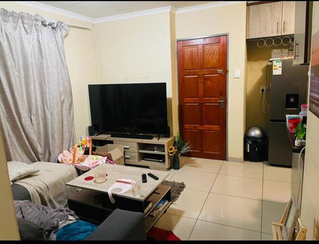 3 BEDROOM HOUSE FOR SALE IN CLAYVILLE